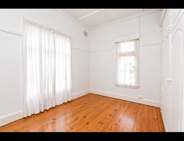 2.5 BEDROOM APARTMENT FOR SALE IN ESSENWOOD